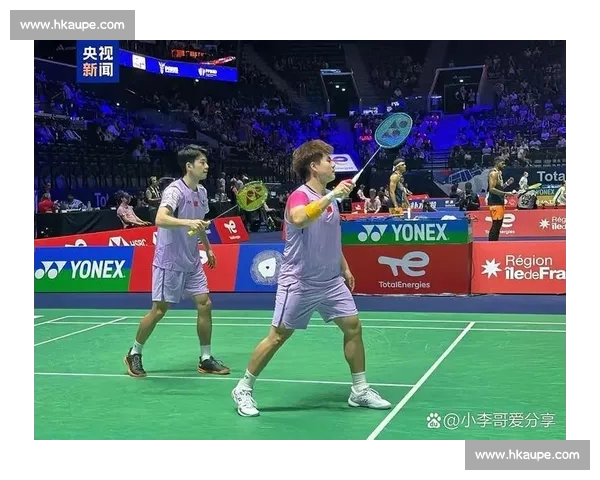 羽毛球比赛激烈对决精彩纷呈比分变化引人入胜精彩赛事回顾与分析